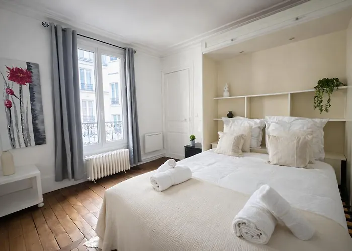 Apartment Spacieux Au 13eme *